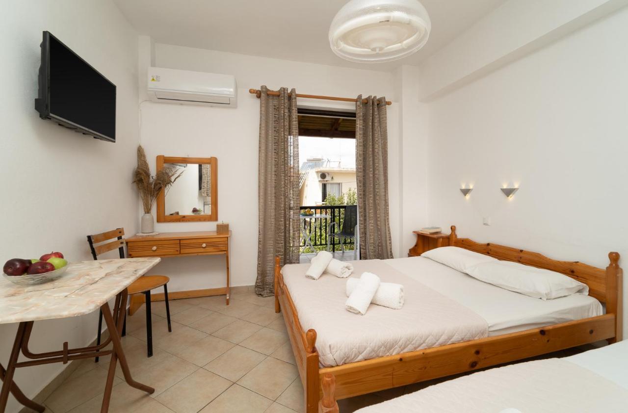 פיניקונטה Tsimiklis Apartments מראה חיצוני תמונה
