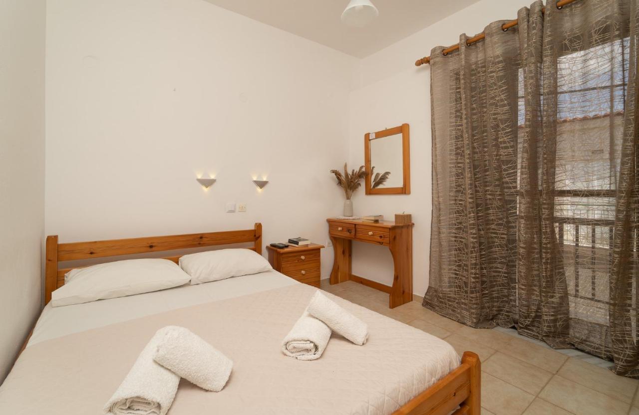 פיניקונטה Tsimiklis Apartments מראה חיצוני תמונה