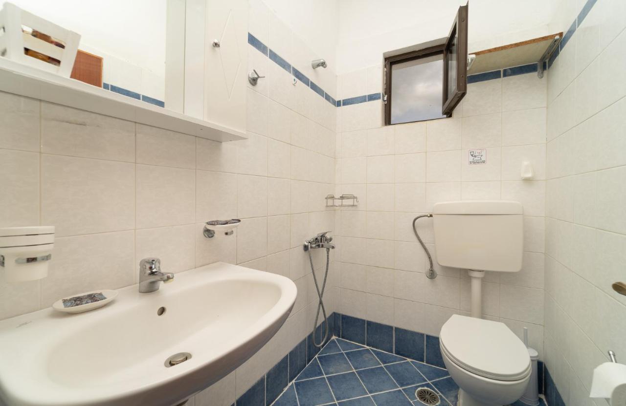 פיניקונטה Tsimiklis Apartments מראה חיצוני תמונה
