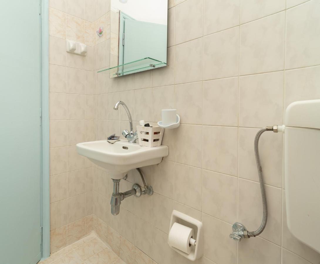 פיניקונטה Tsimiklis Apartments מראה חיצוני תמונה